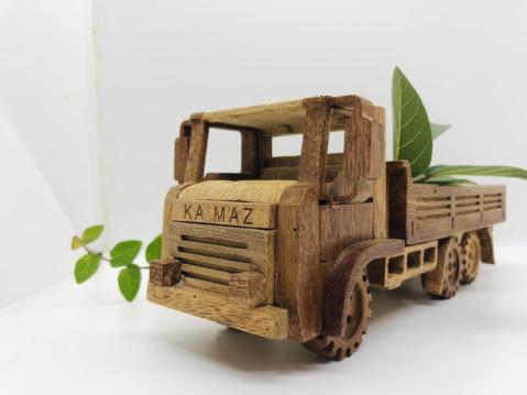 Bộ sưu tập mô hình xe Kamaz của Anh Biên Bình Phước Legend Model